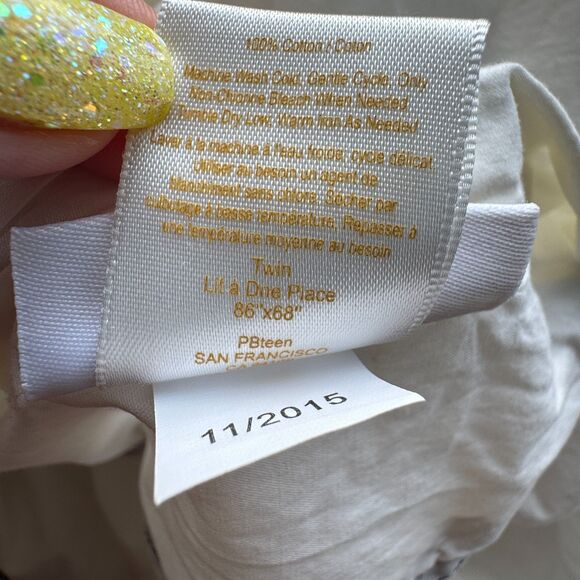 Pottery Barn Teen Emily & Meritt The Scallop TWIN Duvet Cover + Sham - Read - Picture 8 of 15